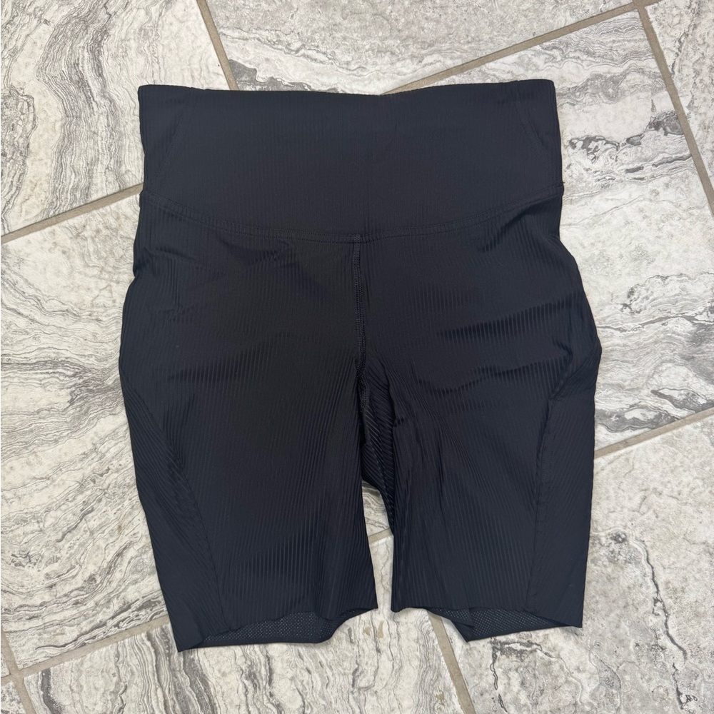 Lululemon Base Pace High Rise Ribbed Bike Short, 6 - Picture 3 of 5